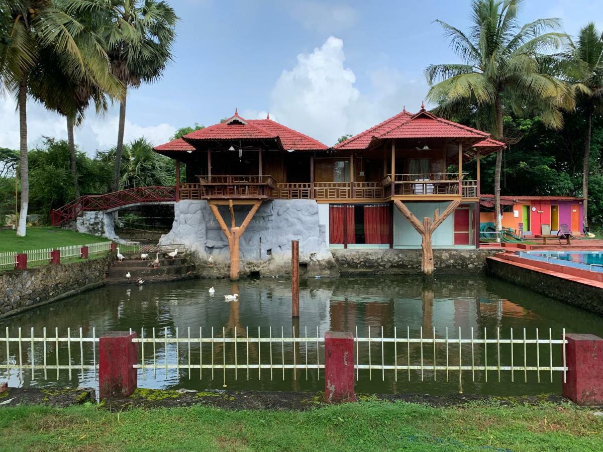 Udaya Resort Palakkad Buitenkant foto